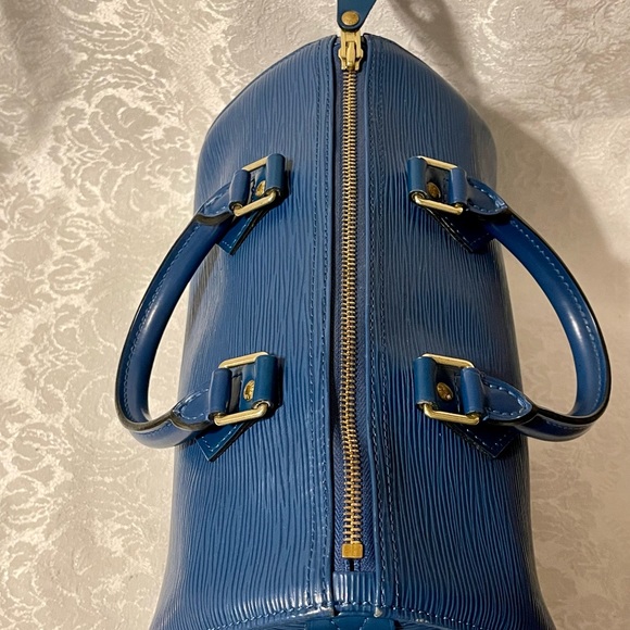 ✅AUTHENTIC ✅Louis Vuitton Epi Speedy 25 Bag - Picture 6 of 16